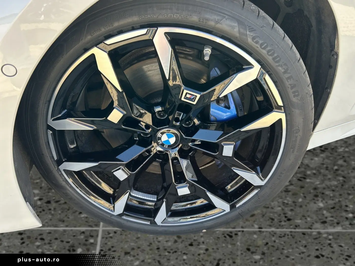 BMW M440i xDrive 19 Zoll ACC Glasdach Harman Kardon