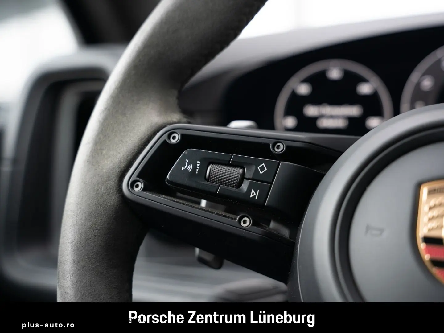 PORSCHE Cayenne GTS HA-Lenkung InnoDrive Head-Up BOSE