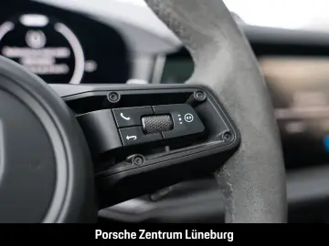 PORSCHE Cayenne GTS HA-Lenkung InnoDrive Head-Up BOSE