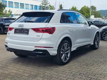 AUDI Q3 45 TFSI quattro S Tronic S Line ACC 360