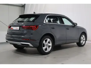 AUDI Q3 40 TFSI quattro Advanced
