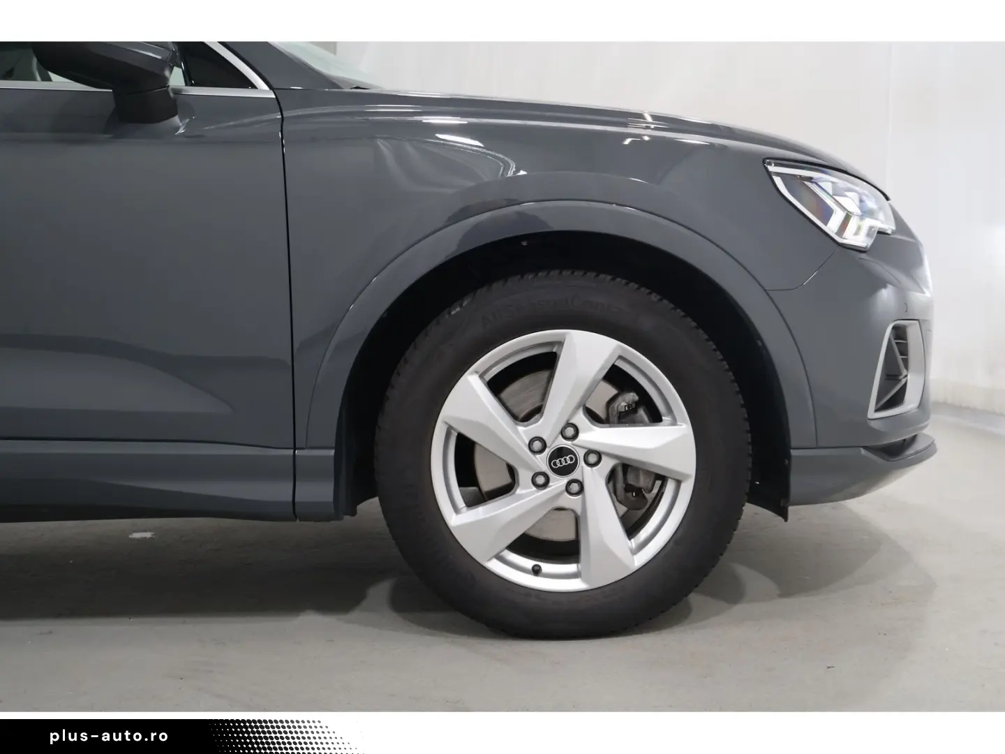 AUDI Q3 40 TFSI quattro Advanced
