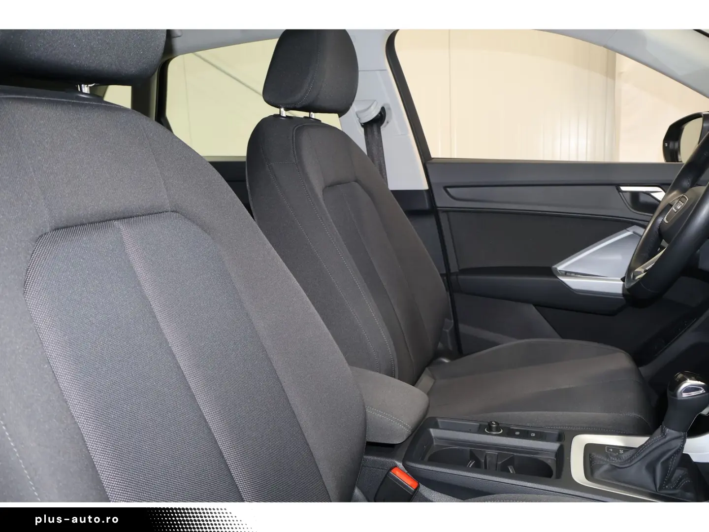 AUDI Q3 40 TFSI quattro Advanced