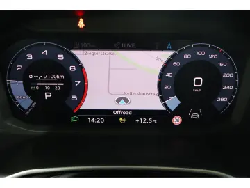 AUDI Q3 40 TFSI quattro Advanced