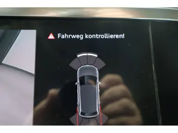 AUDI Q3 40 TFSI quattro Advanced