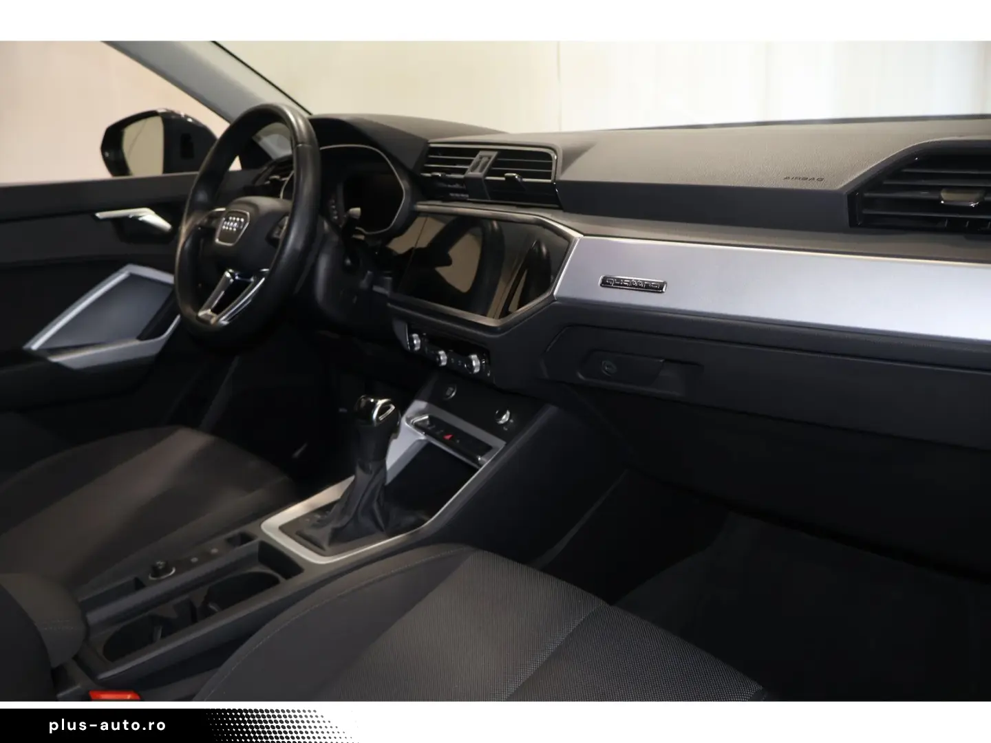 AUDI Q3 40 TFSI quattro Advanced