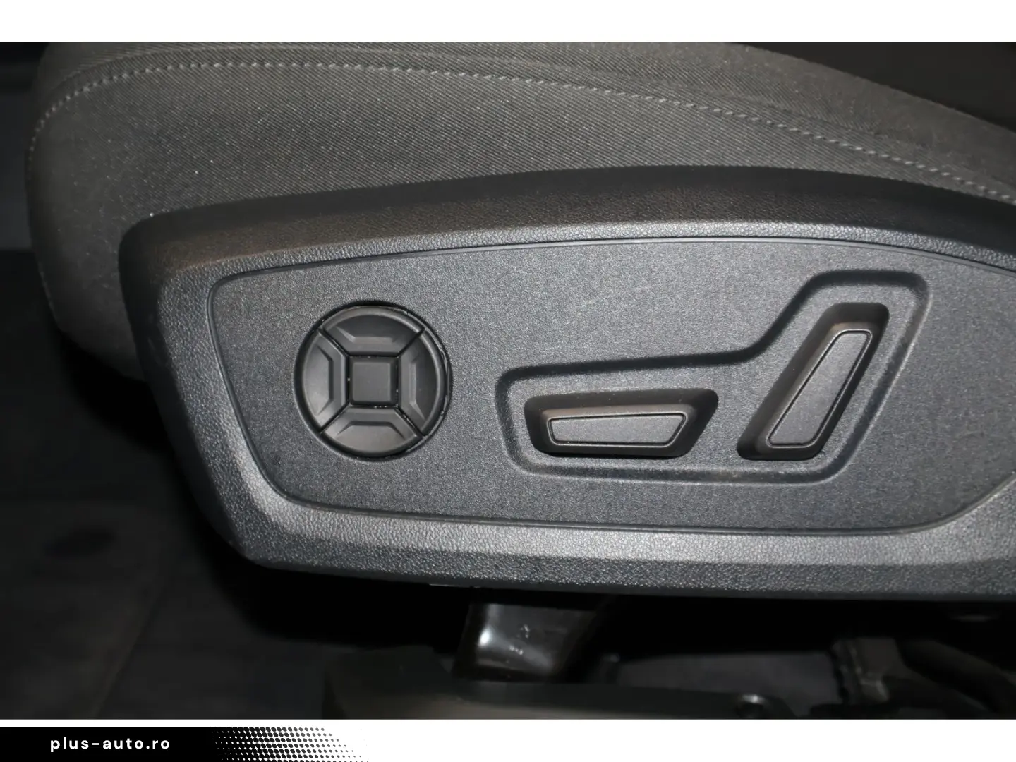 AUDI Q3 40 TFSI quattro Advanced
