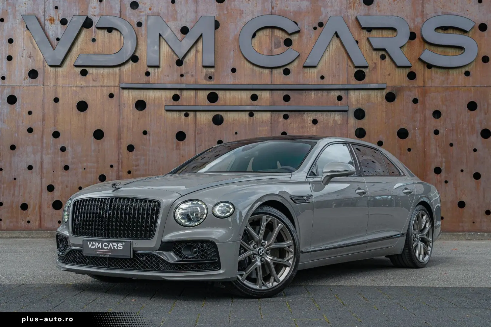BENTLEY Flying Spur W12 Speed  Mulliner B&O Tour Blackli