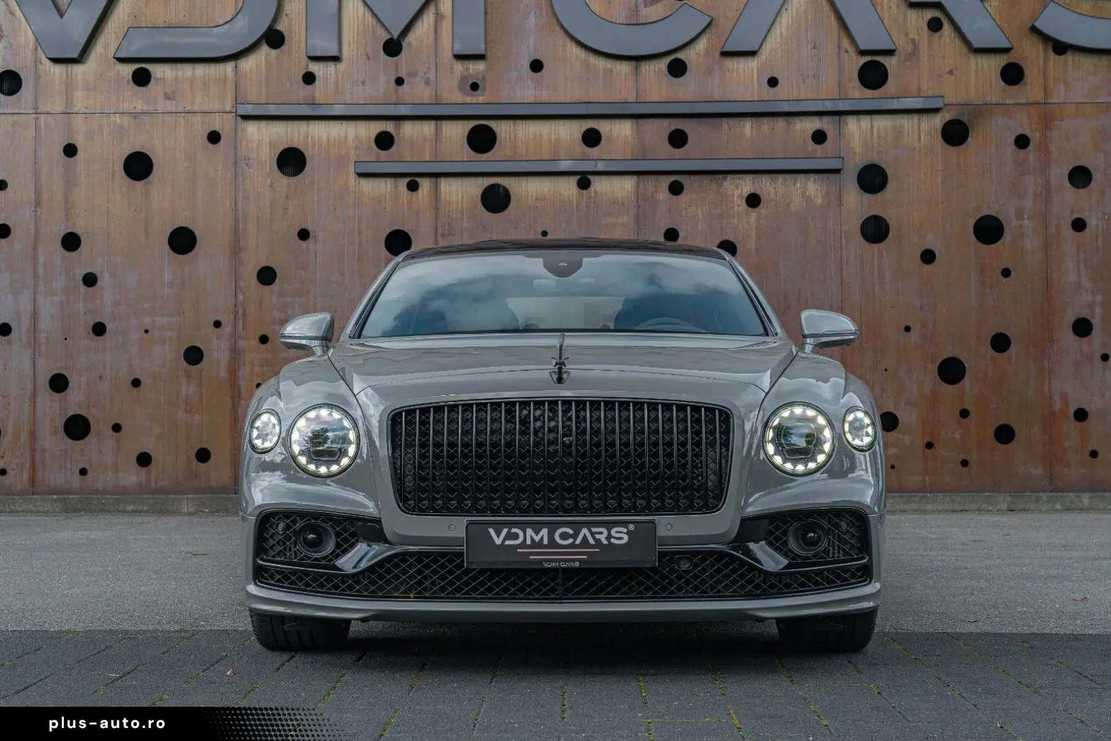 BENTLEY Flying Spur W12 Speed  Mulliner B&O Tour Blackli