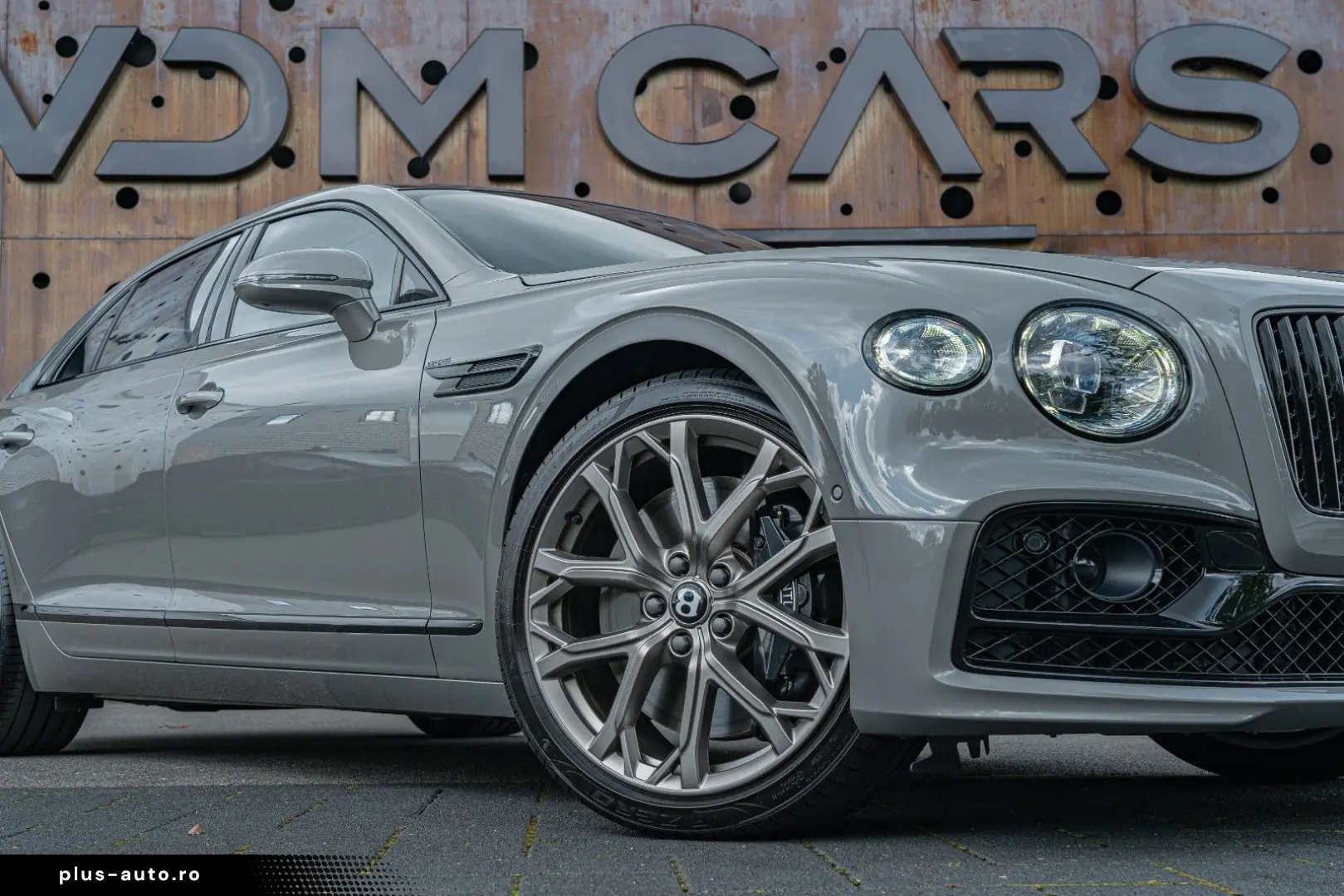 BENTLEY Flying Spur W12 Speed  Mulliner B&O Tour Blackli