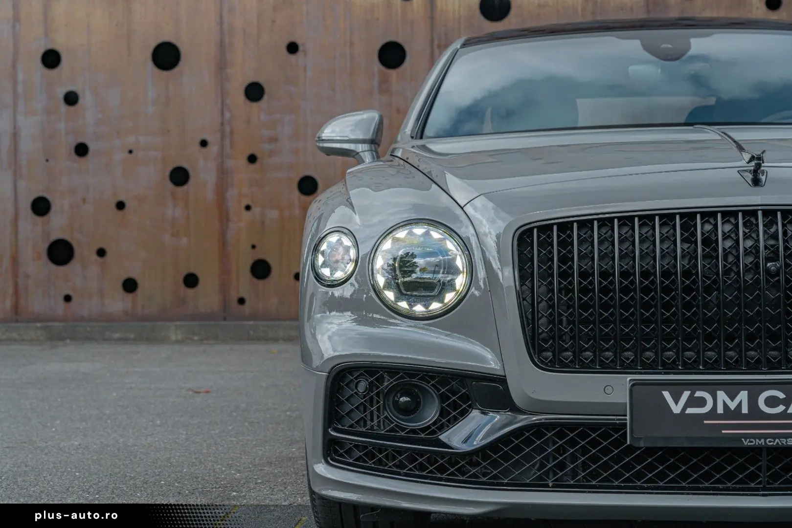 BENTLEY Flying Spur W12 Speed  Mulliner B&O Tour Blackli