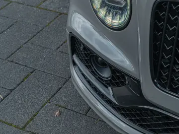 BENTLEY Flying Spur W12 Speed  Mulliner B&O Tour Blackli