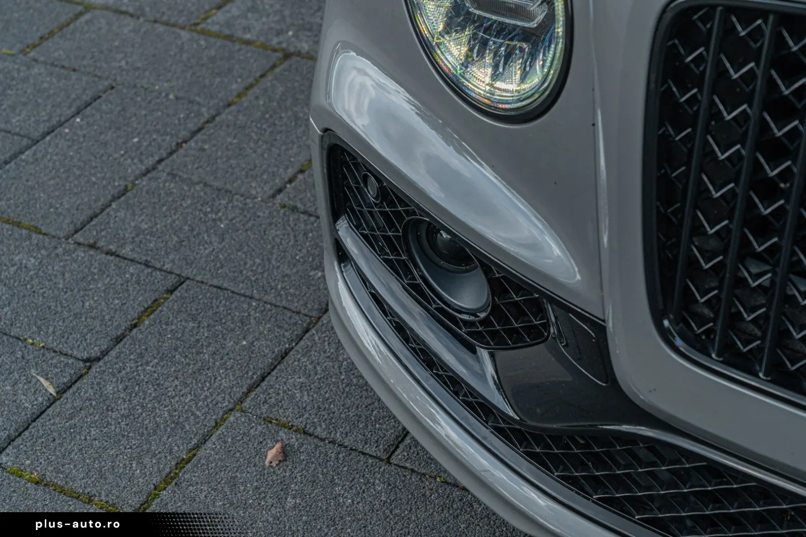 BENTLEY Flying Spur W12 Speed  Mulliner B&O Tour Blackli