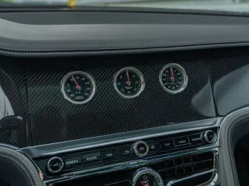 BENTLEY Flying Spur W12 Speed  Mulliner B&O Tour Blackli