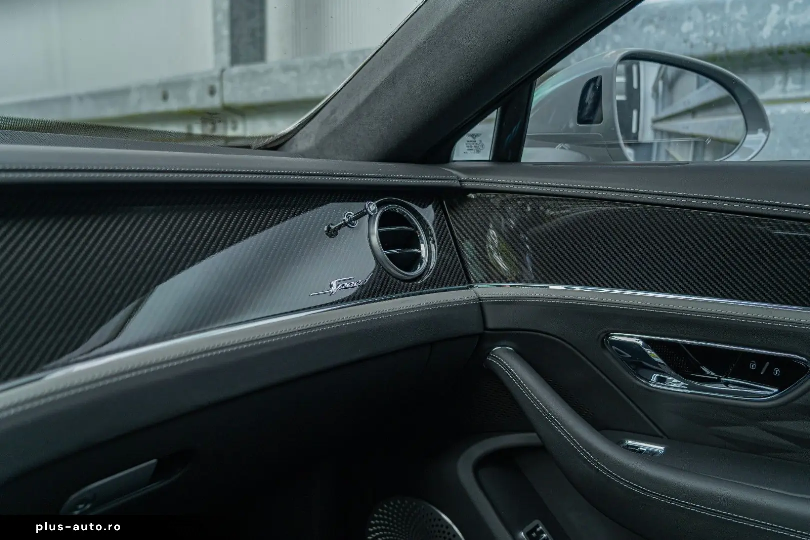 BENTLEY Flying Spur W12 Speed  Mulliner B&O Tour Blackli