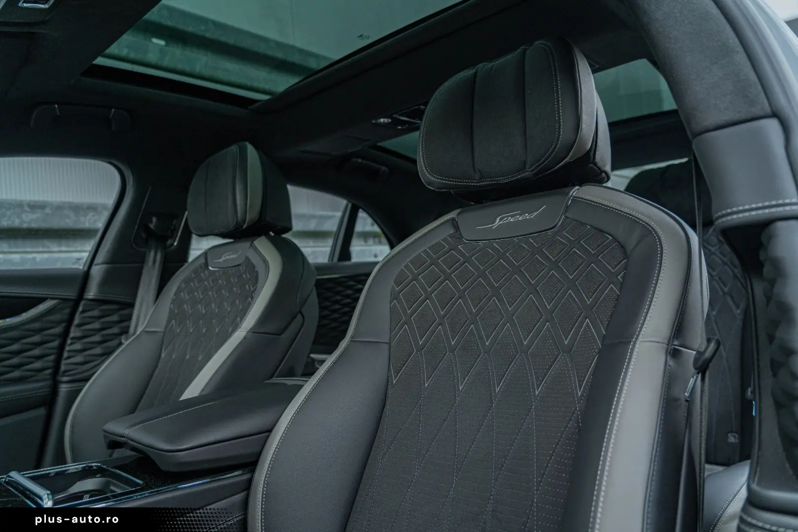 BENTLEY Flying Spur W12 Speed  Mulliner B&O Tour Blackli