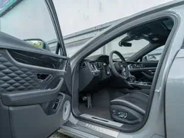 BENTLEY Flying Spur W12 Speed  Mulliner B&O Tour Blackli
