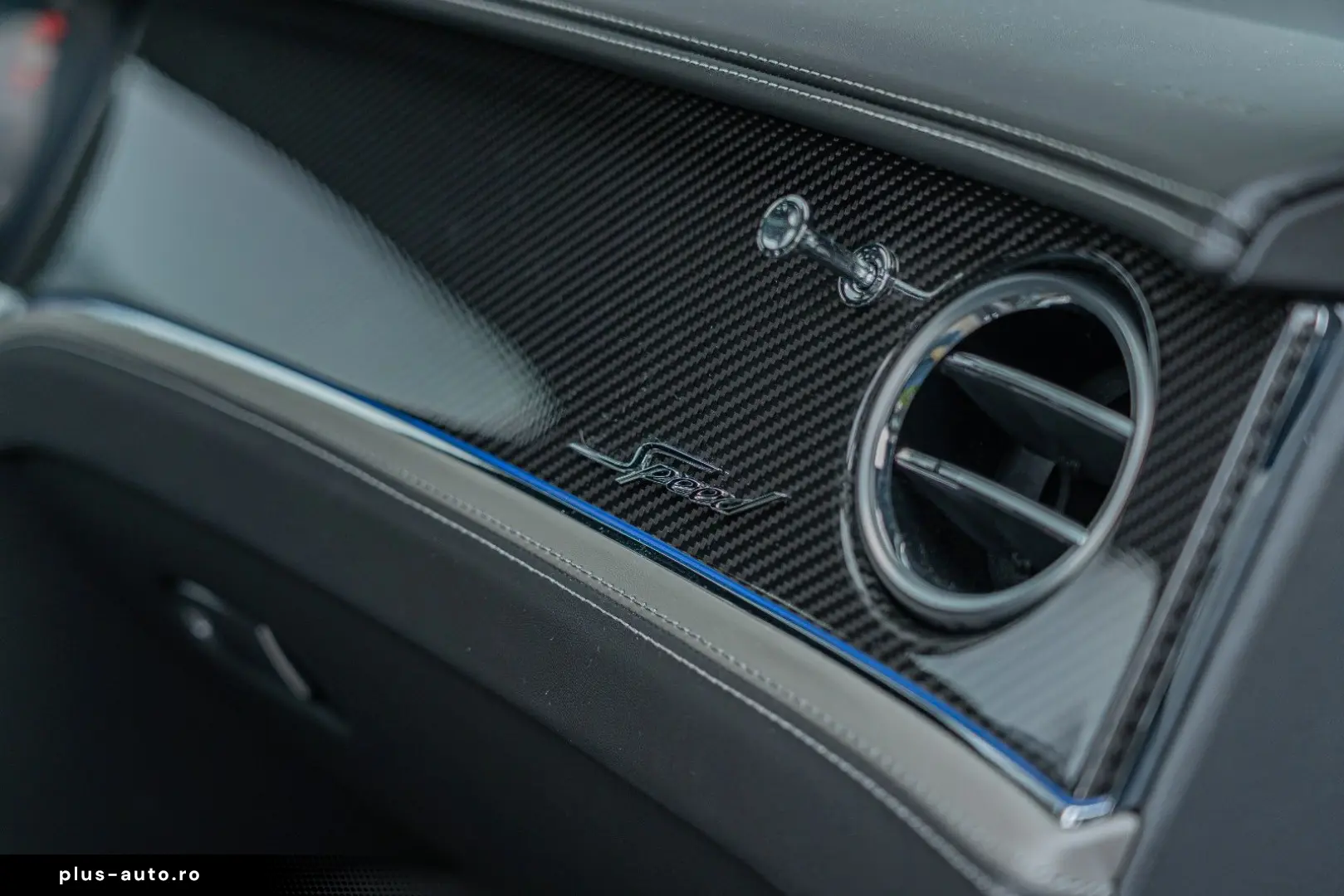 BENTLEY Flying Spur W12 Speed  Mulliner B&O Tour Blackli