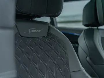 BENTLEY Flying Spur W12 Speed  Mulliner B&O Tour Blackli
