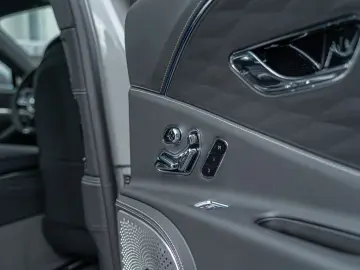 BENTLEY Flying Spur W12 Speed  Mulliner B&O Tour Blackli