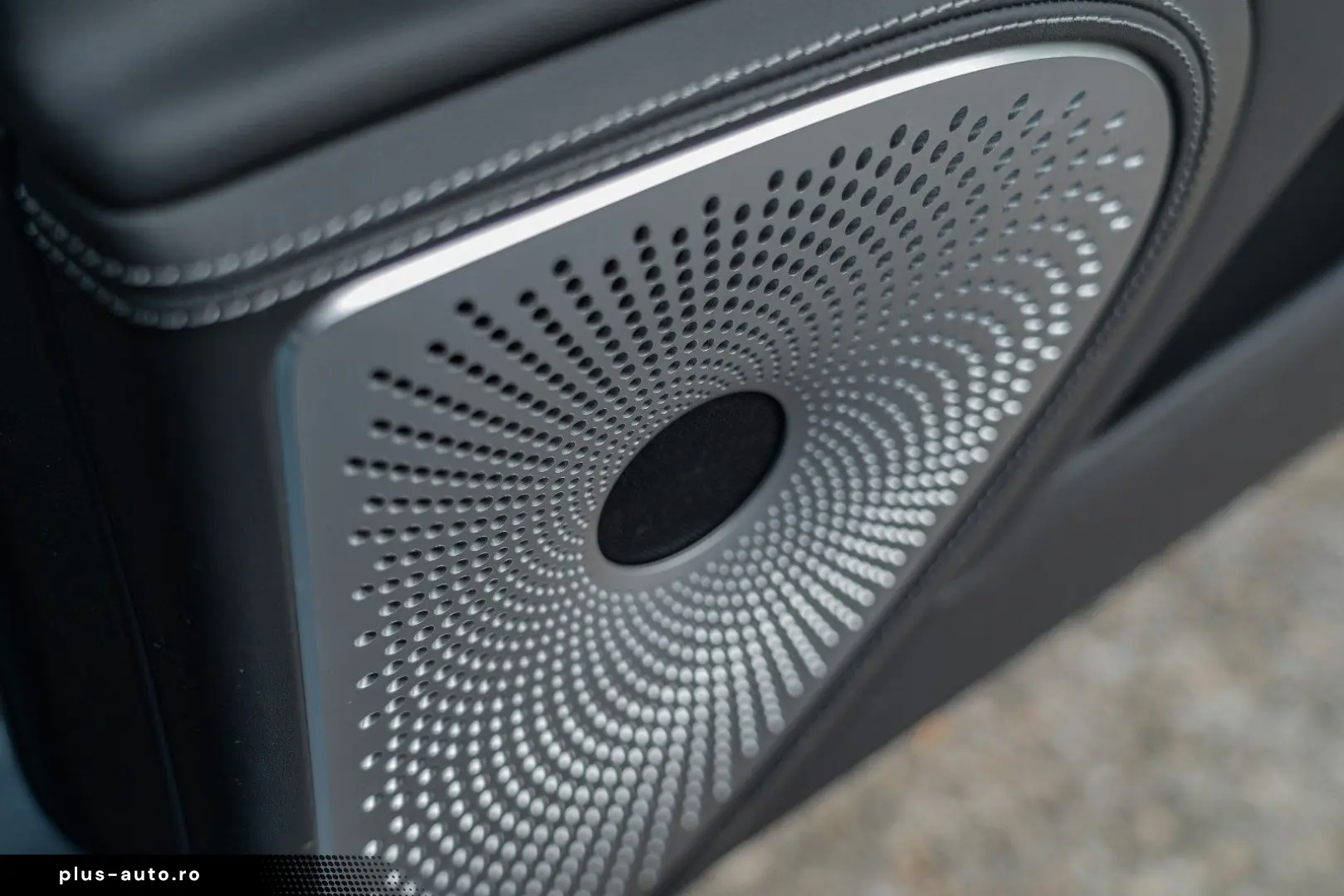 BENTLEY Flying Spur W12 Speed  Mulliner B&O Tour Blackli