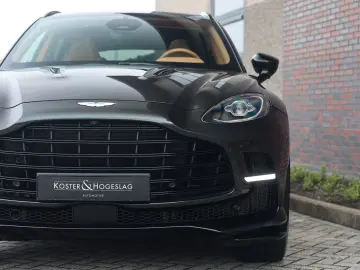 Aston Martin DBX 707   Minotaur Green