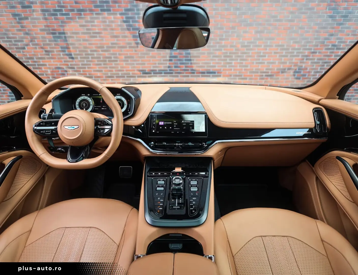 Aston Martin DBX 707   Minotaur Green