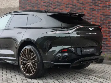 Aston Martin DBX 707   Minotaur Green
