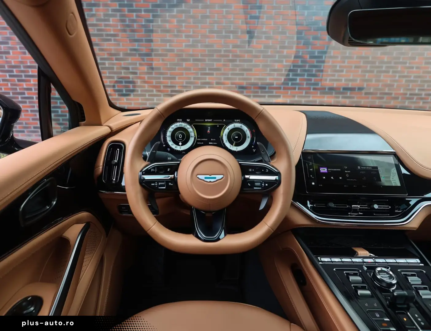 Aston Martin DBX 707   Minotaur Green