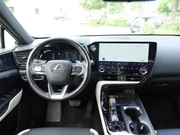 LEXUS NX 450h  E-FOUR Luxury Relax Garantie