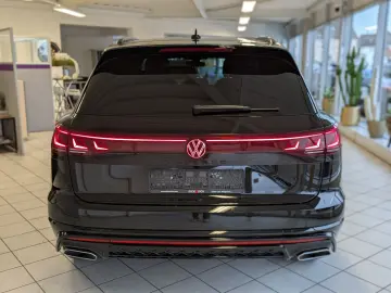 VW Touareg 3.0TDI 4M R-Line VOLL Black 22  UPE 114T