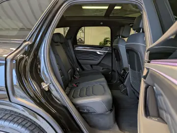 VW Touareg 3.0TDI 4M R-Line VOLL Black 22  UPE 114T