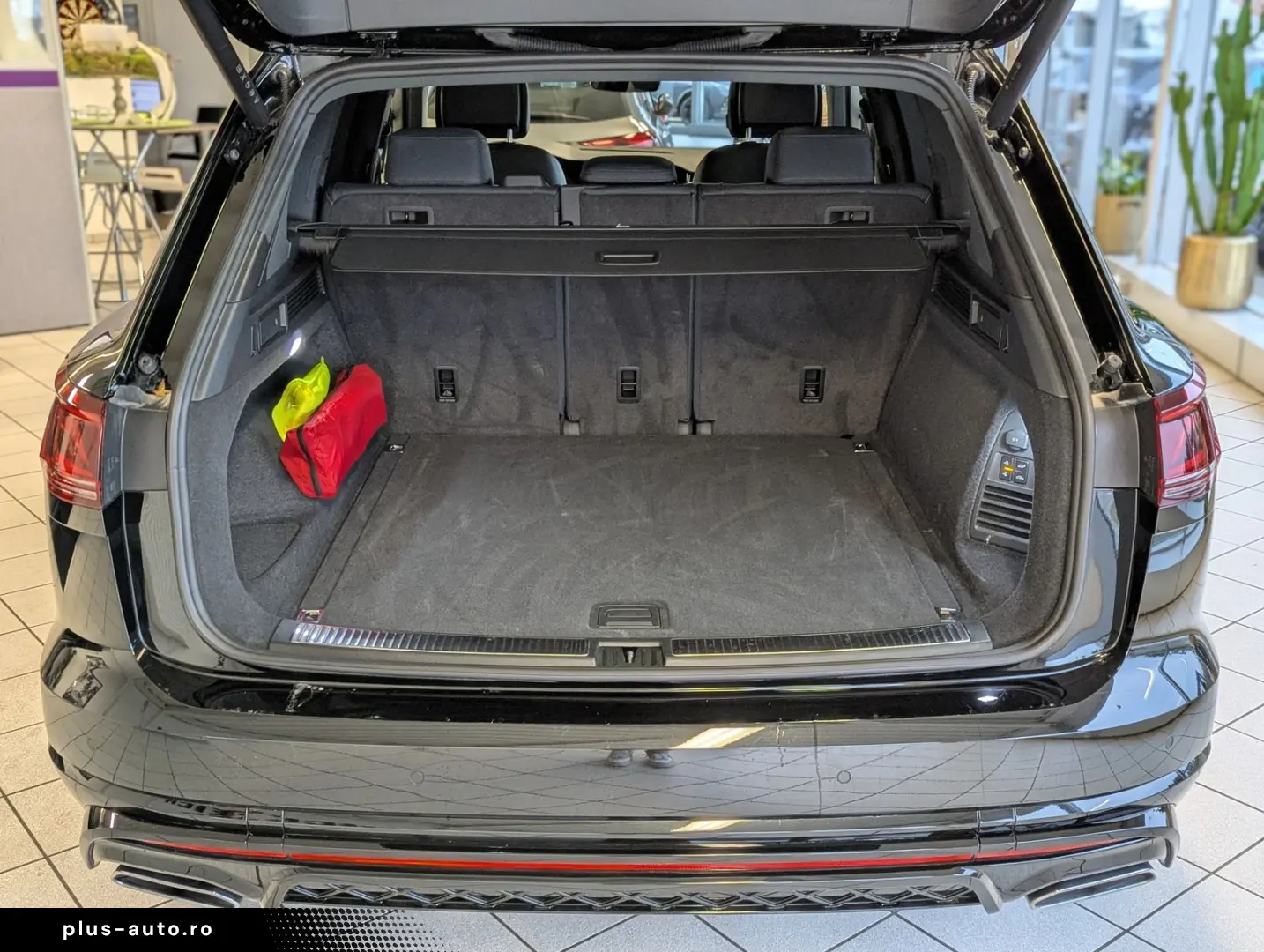 VW Touareg 3.0TDI 4M R-Line VOLL Black 22  UPE 114T