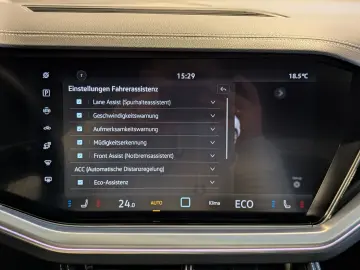 VW Touareg 3.0TDI 4M R-Line VOLL Black 22  UPE 114T