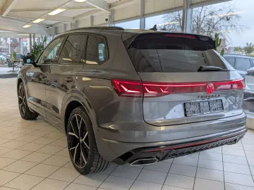 VW Touareg 3.0TDI 4M R-Line VOLL Black 22  UPE 114T