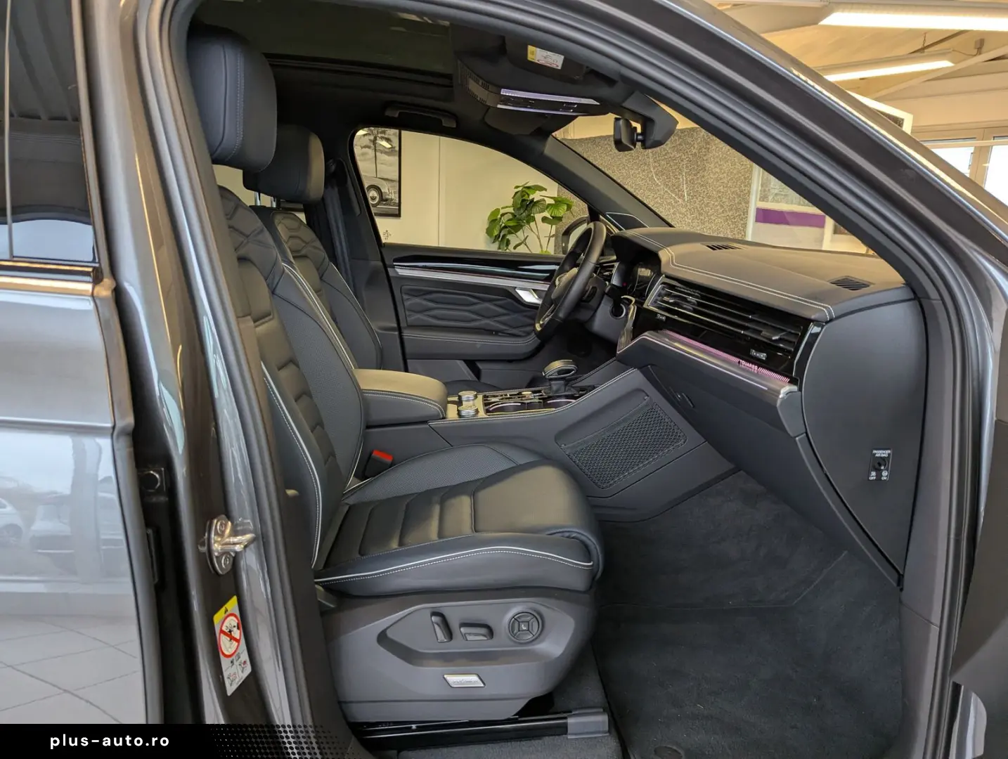 VW Touareg 3.0TDI 4M R-Line VOLL Black 22  UPE 114T