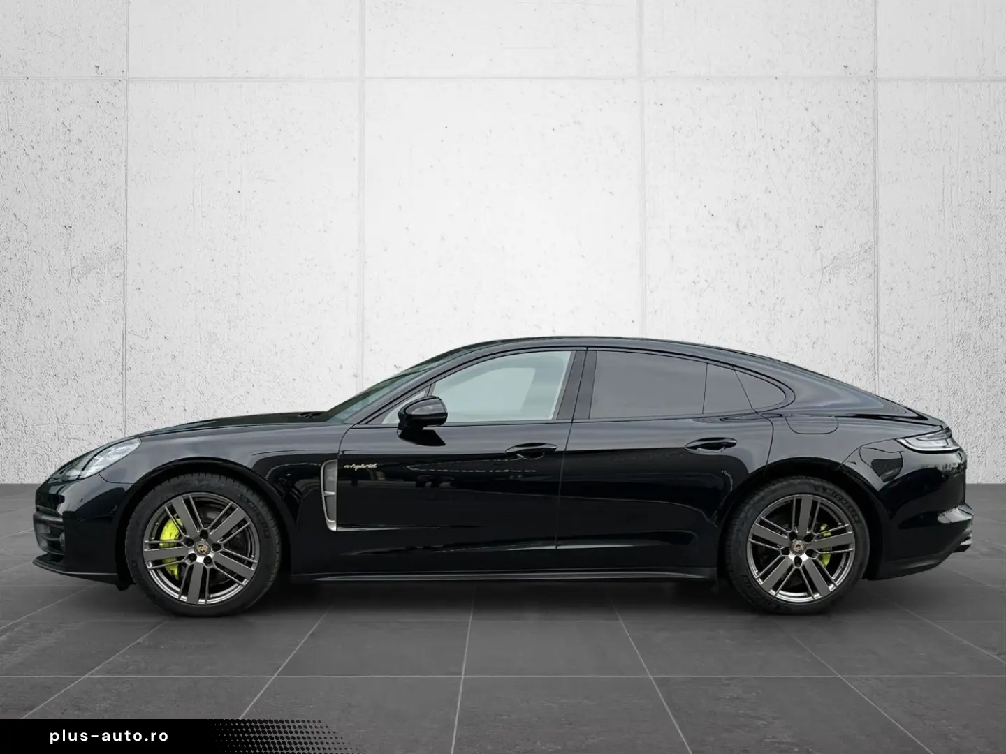PORSCHE Panamera 4 E-Hybrid Platinum Edition 360  Head-U