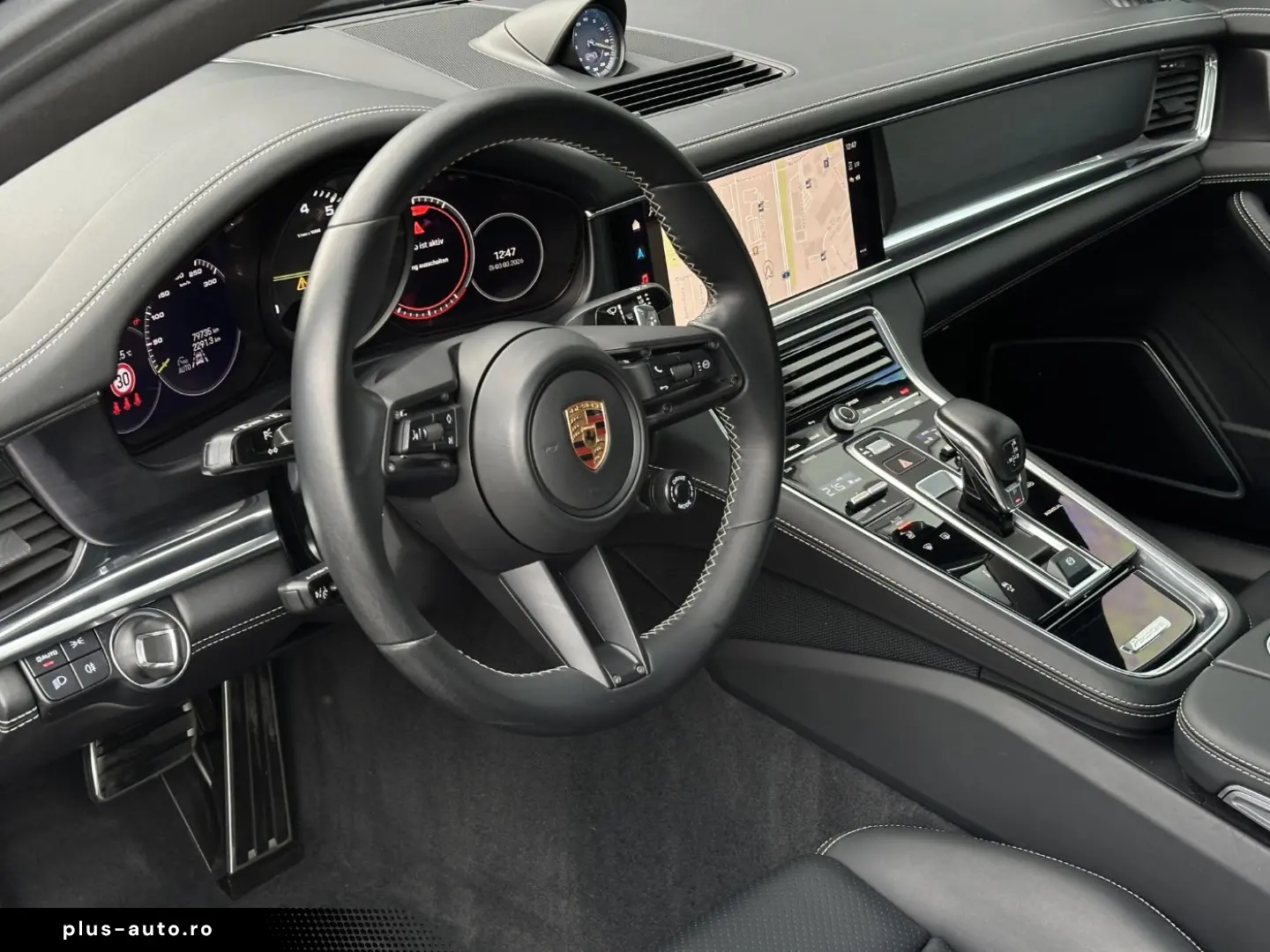 PORSCHE Panamera 4 E-Hybrid Platinum Edition 360  Head-U
