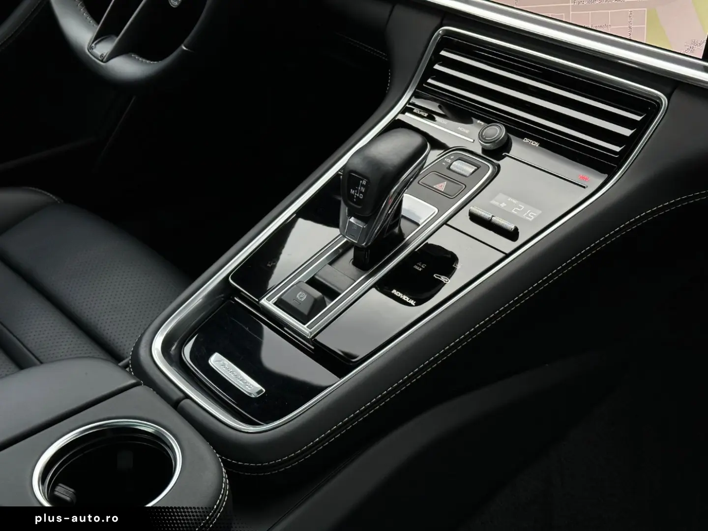 PORSCHE Panamera 4 E-Hybrid Platinum Edition 360  Head-U