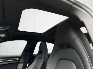 PORSCHE Panamera 4 E-Hybrid Platinum Edition 360  Head-U