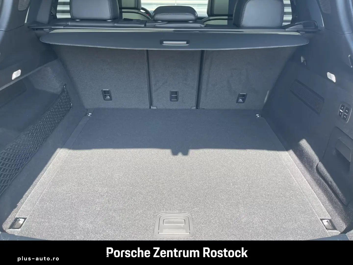 Porsche Cayenne BOSE Luftfederung LED-Matrix