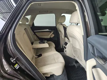 AUDI Q5 2.0 TDI quattro S tronic Design 163CP