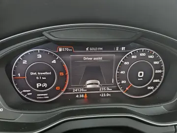 AUDI Q5 2.0 TDI quattro S tronic Design 163CP