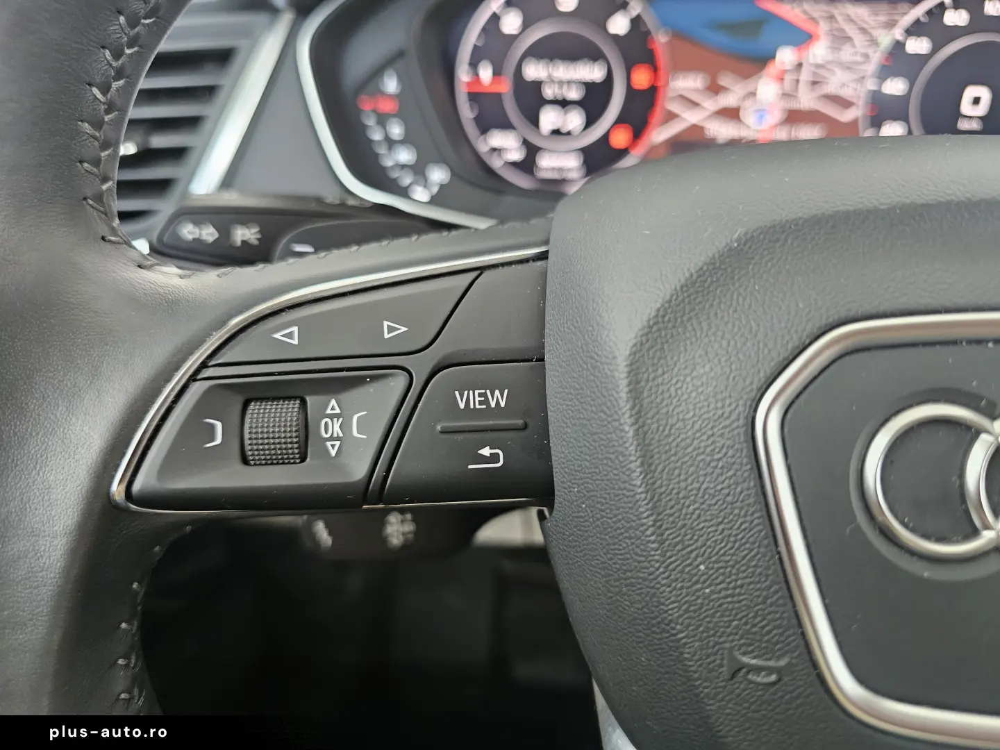AUDI Q5 2.0 TDI quattro S tronic Design 163CP