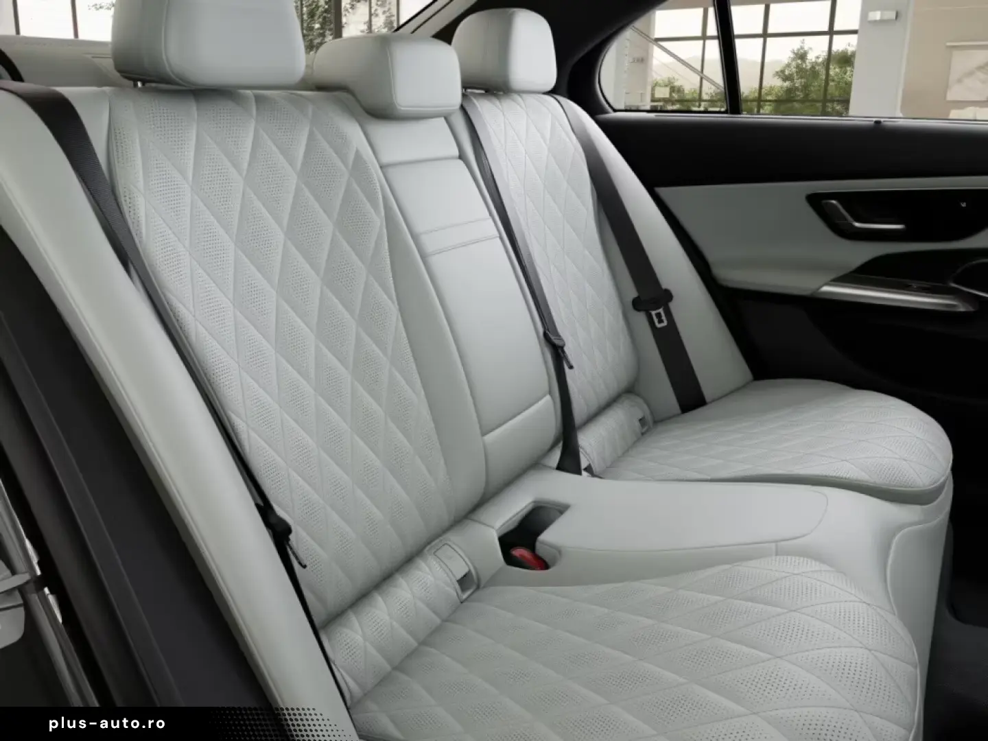 Mercedes-Benz E 400 e 4M AMG Pr    Pano