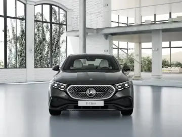 Mercedes-Benz E 400 e 4M AMG Pr    Pano