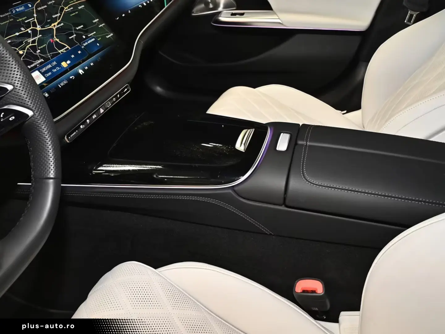 Mercedes-Benz E 400 e 4M AMG Premium    Pano