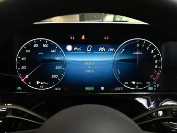 Mercedes-Benz E 400 e 4M AMG Premium    Pano