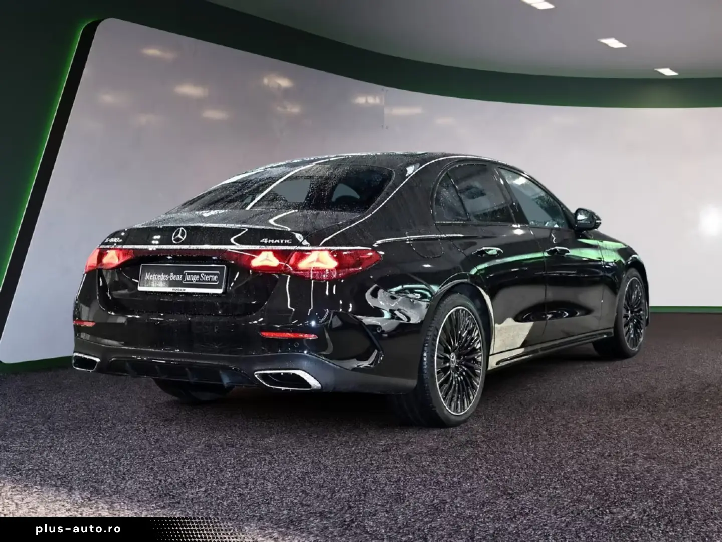 Mercedes-Benz E 400 e 4M AMG Premium    Pano