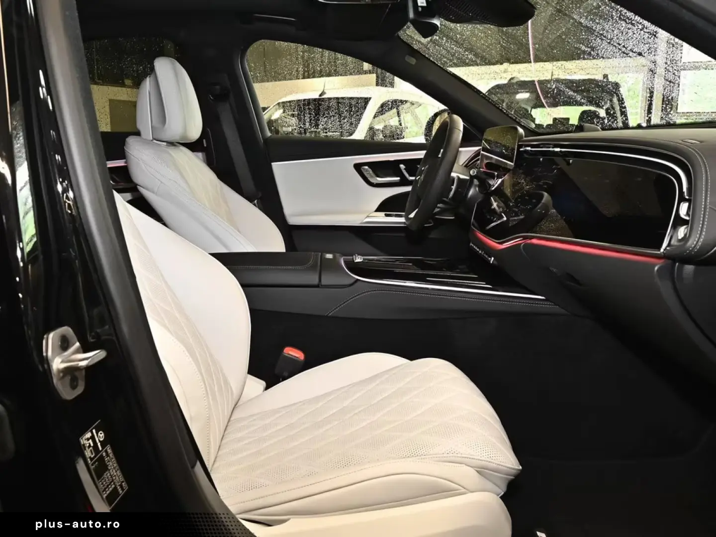 Mercedes-Benz E 400 e 4M AMG Premium    Pano